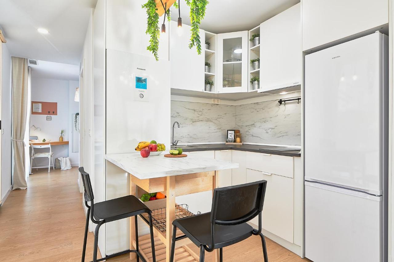 Sunny Elite Apartment Малага Екстериор снимка