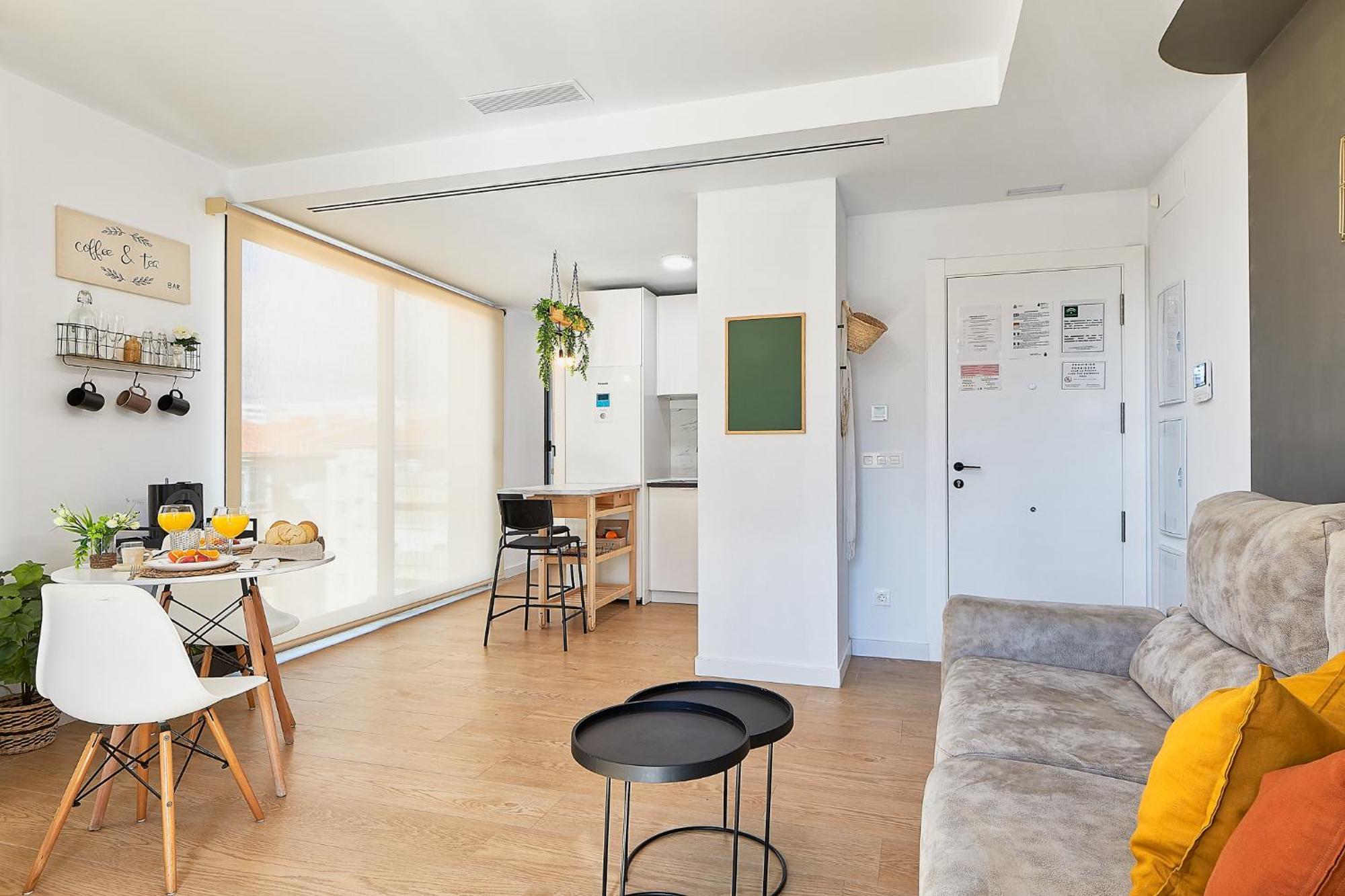 Sunny Elite Apartment Малага Екстериор снимка